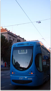 zagrebački niskopodni tramvaj TMK 2200