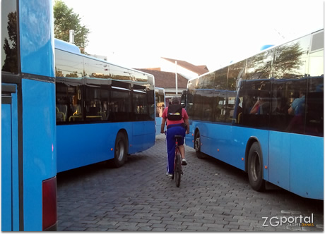 autobusno - tramvajski terminal `savski most` zagreb