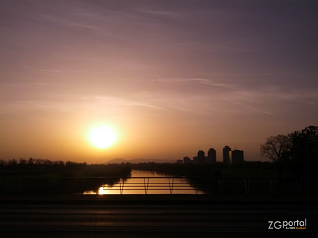 zalazak sunca / rijeka sava, most slobode, zagreb