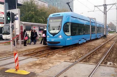 tramvajska linija 14 `mihaljevac - zapruđe` / avenija dubrovnik, zagreb