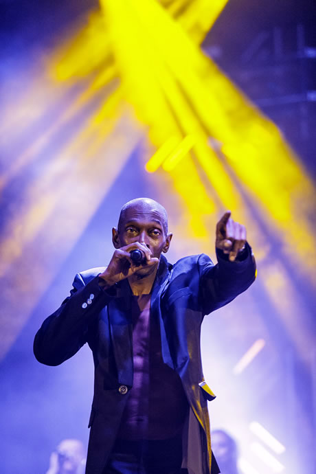 faithless - maxi jazz