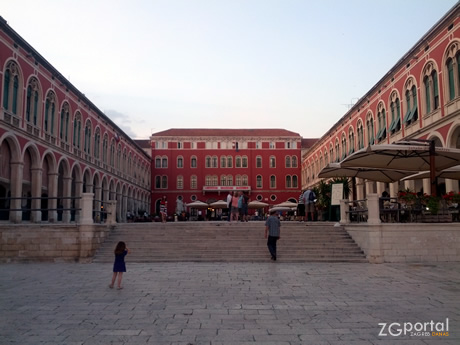 prokurative / trg republike, split