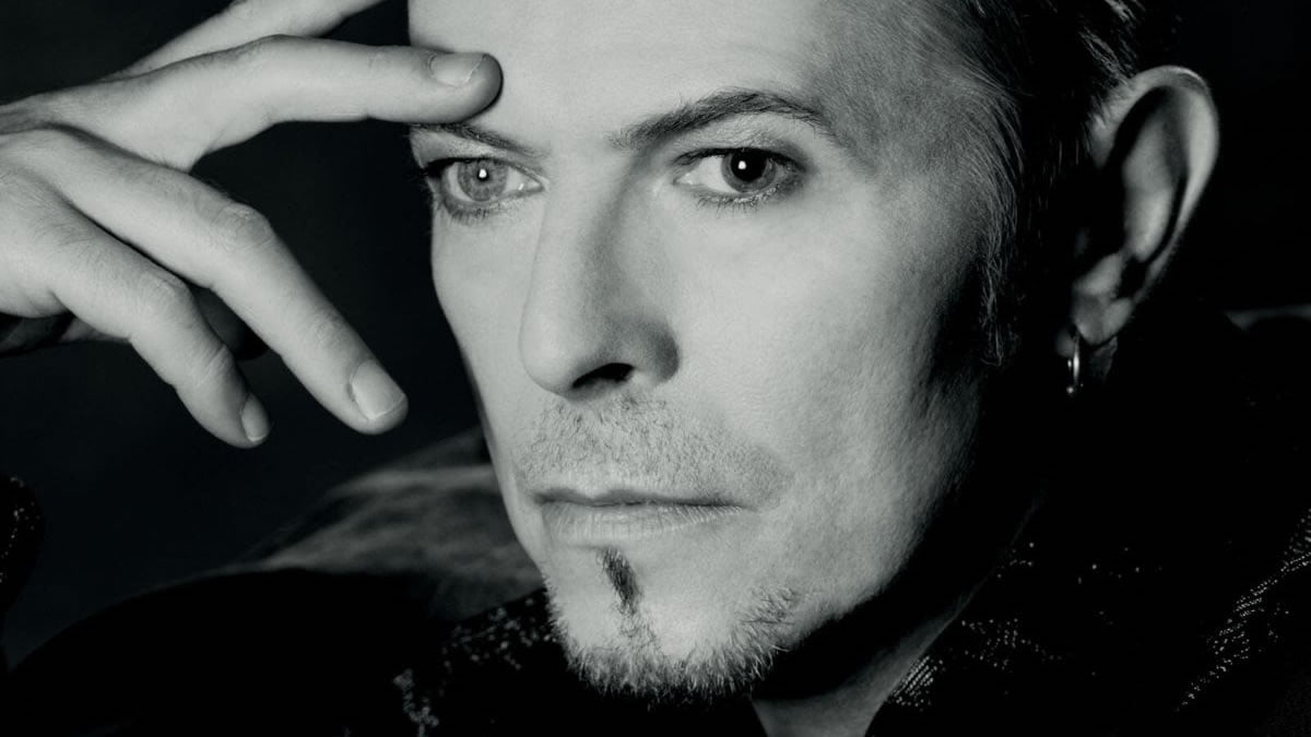 david bowie - changesnowbowie | foto: albert watson | 2020.