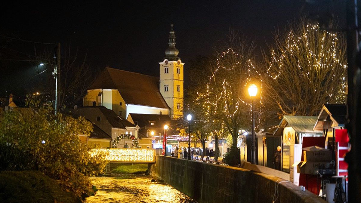 advent u samoboru 2023 | župna crkva svete anastazije samobor | rijeka gradna