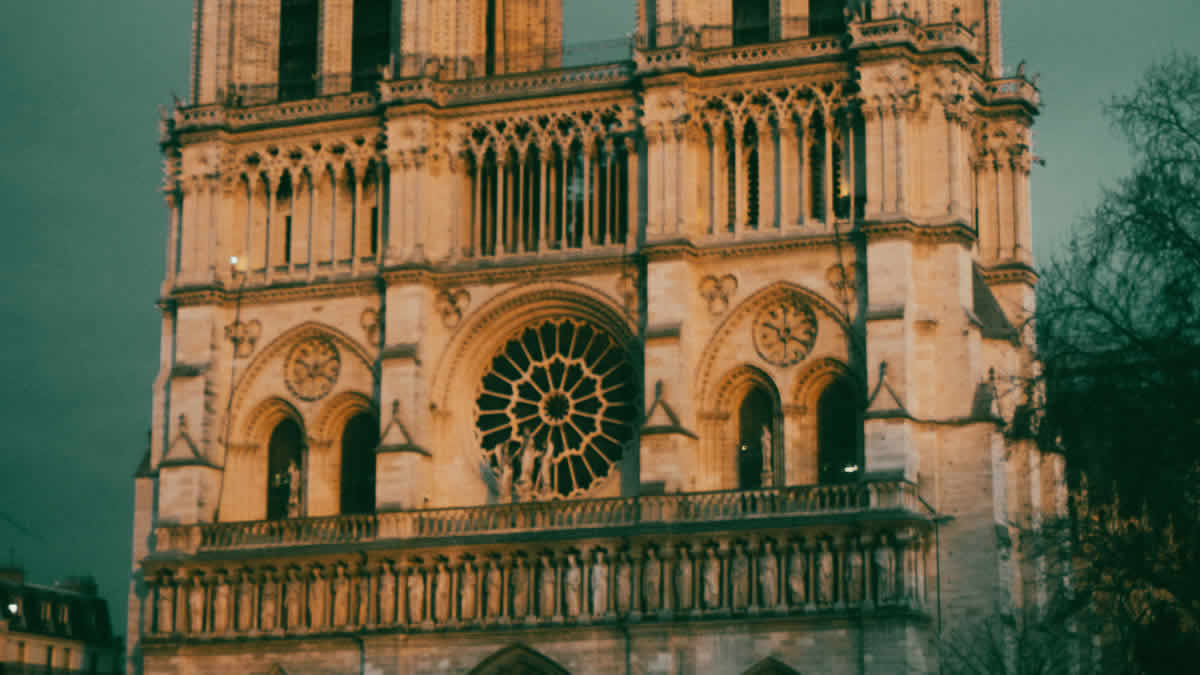 notre dame paris | 2024.